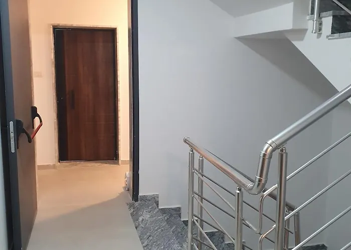 Executive Medreseja Ac Lift Wifitv Balcony Apartamento *