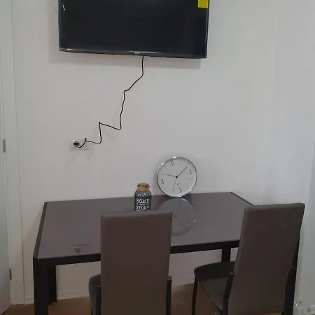 Executive Medreseja Ac Lift Wifitv Balcony